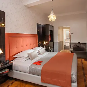 https://hotel-alexandra-rome.it-romehotels.com